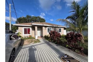 8297 Nw 12th Pl, Miami