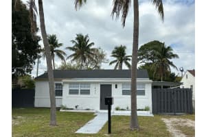 1421 NW 1st Ave, Fort Lauderdale, FL 33311, - MLS#A11790905