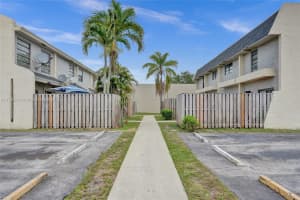 2306 NW 52nd Ave 2306, Lauderhill, FL 33313 - MLS#A11790934