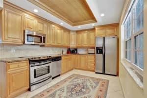 4020 W Palm Aire Dr 204, Pompano Beach