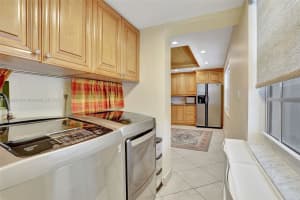 4020 W Palm Aire Dr APT 204, Pompano Beach, FL 33069, - MLS#A11790938