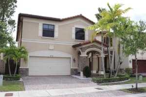 10032 NW 87th Ter 10032, Doral, FL 33178 - MLS#A11790973