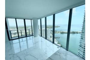 650 NE 32nd St, Miami, FL 33137, Sold 07/22/25