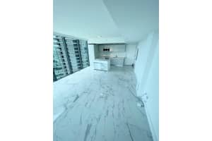 650 NE 32nd St, Miami, FL 33137, Sold 07/22/25
