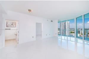 1900 N Bayshore Dr, Miami, FL 33132, Sold 09/04/25