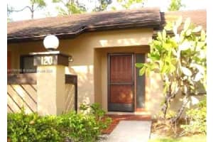 120 Roselle Ct Royal Palm Beach, FL 33411 - MLS#A11791193