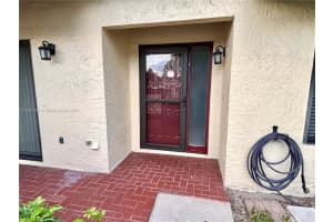 120 Roselle Ct Royal Palm Beach, FL 33411 - MLS#A11791193