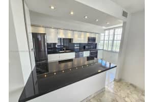 18051 Biscayne Blvd 1704, Aventura