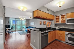 31 SE 5th St APT 1505, Miami, FL 33131, Sold 08/15/25