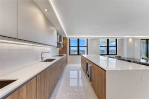 9801 Collins Ave APT 17R, Bal Harbour, FL 33154, - MLS#A11791324
