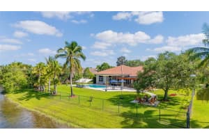 13003 Sw 41st St, Davie