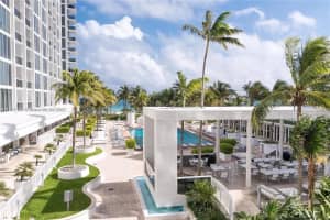10275 Collins Ave 219, Bal Harbour