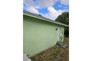 11104 Sw 154th Ter Miami, FL 33157 - MLS#A11791419