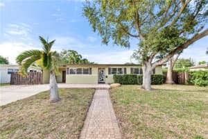 6829 NW 13th St, Plantation, FL 33313, Sold 07/07/25