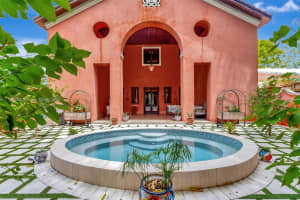 2760 Kirk St, Miami, FL 33133, Sold 08/25/25