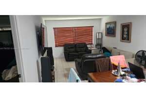 4805 NW 35th St APT 610, Lauderdale Lakes, FL 33319, - MLS#A11791521