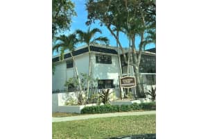 19055 NW 62nd Ave APT 212, Hialeah, FL 33015, Sold 08/22/25