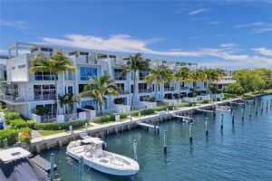 2725 NE 1st St, Pompano Beach, FL 33062, - MLS#A11791578
