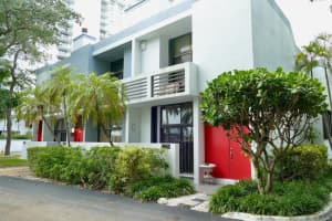 3003 NE 183rd Ln, Aventura, FL 33160, Sold 07/23/25