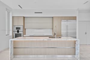 Aston Martin Residences Sales Gallery, 300 Biscayne Blvd, Miami, FL 33131, Sold 07/25/25