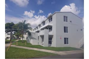 1990 NW 4th Ct APT 8, Miami, FL 33136, - MLS#A11791666