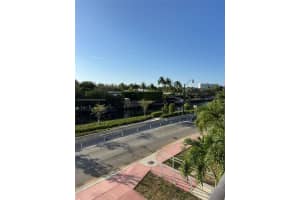 2939 Indian Creek Dr 307, Miami Beach, FL 33140 - MLS#A11791672