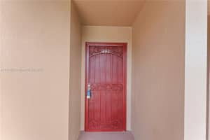 300 Sw 130th Ter 203b Pembroke Pines, FL 33027 - MLS#A11791688