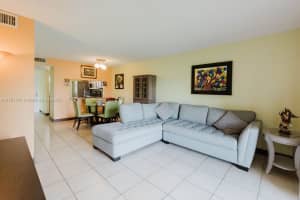 15714 E Waterside Cir APT 106, Sunrise, FL 33326, Sold 07/15/25
