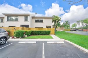 5000 S University Dr, Davie, FL 33328, Sold 06/27/25