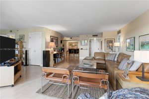 2000 Towerside Terrace APT 710, Miami, FL 33138, - MLS#A11791784