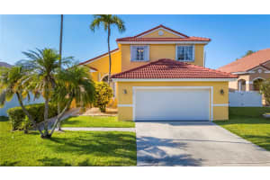 1060 Nw 192nd Ave Pembroke Pines, FL 33029 - MLS#A11791812