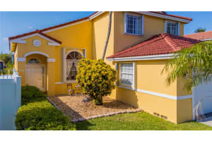 1060 Nw 192nd Ave Pembroke Pines, FL 33029 - MLS#A11791812