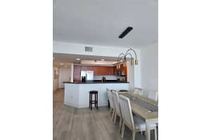 15051 Royal Oaks Ln APT 2202, North Miami, FL 33181, - MLS#A11791871
