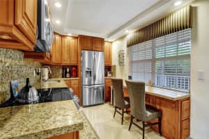 3520 Oaks Way 308 Pompano Beach, FL 33069 - MLS#A11791880