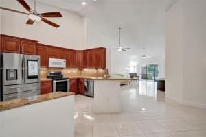 9751 Malvern Dr, Tamarac, FL 33321, - MLS#A11791915