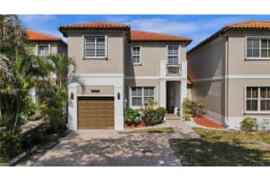 14252 Nw 83rd Court, Miami Lakes