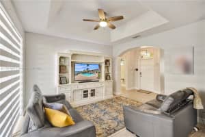 14252 NW 83rd Ct, Miami Lakes, FL 33016, - MLS#A11791948