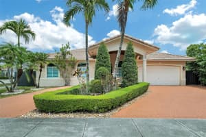 2045 Sw 142nd Pl, Miami