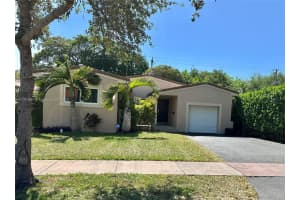 814 Capri St, Coral Gables