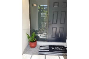 1550 E Golfview Dr, Pembroke Pines, FL 33026, Sold 06/06/25