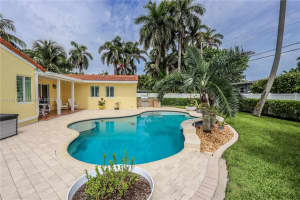 1215 Jefferson St, Hollywood, FL 33019, Sold 08/01/25