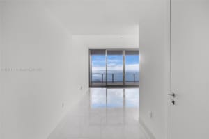 300 Biscayne Blvd Way 4202 Miami, FL 33131 - MLS#A11792179