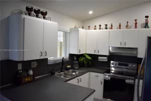 3240 W 70th St UNIT 101, Hialeah, FL 33018, Sold 09/23/25