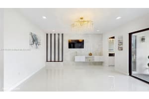 8350 Royal County Down Rd, Boca Raton, FL 33434 - MLS#A11792229