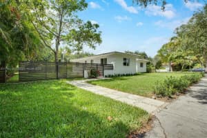 102 NE 94th St, Miami Shores, FL 33138 - MLS#A11792230