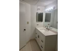 8290 Lake Dr APT 317, Doral, FL 33166, - MLS#A11792239