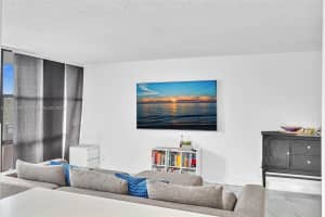 1000 Parkview Dr APT 329, Hallandale Beach, FL 33009, - MLS#A11792288