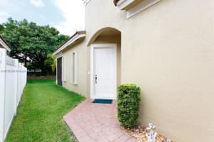 1640 NE 37th Ave, Homestead, FL 33033, - MLS#A11792290