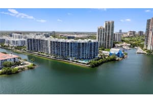 3250 Ne 188th St 203 Aventura, FL 33180 - MLS#A11792315
