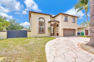 16732 NW 89th Pl, Miami Lakes, FL 33018, Sold 08/28/25